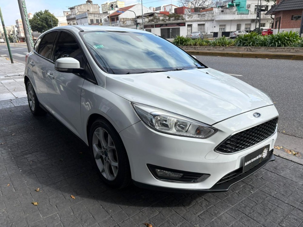 Ford Focus III 2.0 SE Plus — foto 5